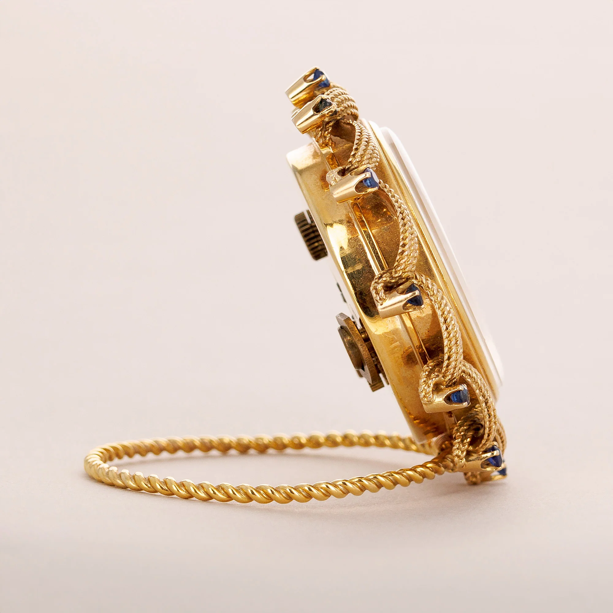 Van Cleef & Arpels Alarm Clock with Rope Design and Sapphires (Objet) - Image 4